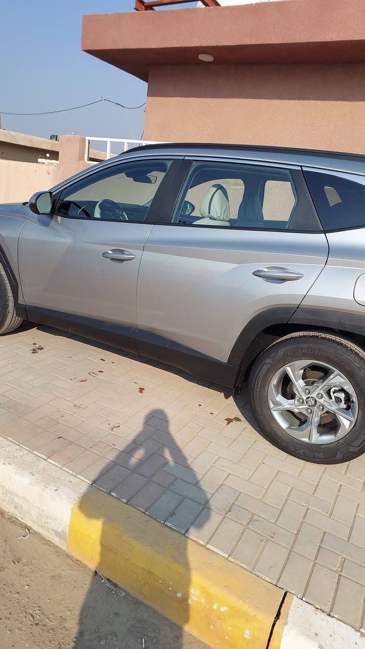 السلام عليكم
للبيع سياره هيونداي توكسان موديل 2024 مرقم بغداد محرك 2500 - بصمه - جنطه كهرباء- تشغيل عن بعد وبصمه ابواب- رادار بل مري وامامي وخلفي اوتو بريك - شاحن -تحديد مسار - تحكم استيرن - داخل قطعتين -كامره - كرسي كهرباء -كشنات تدفئه تبريد  -ماشيه 10630 mil قابل للزيادة حادث  بنيد وجاملغ ومبدلهن اصلي امريكي وبيه من امريكا جلاتين باب السائق والجاملغ الامامي ايرباك دركه فقط وهذا رقم الشاصي لليريد يتأكد من الحادث بنفسه 5NMDDB3DE0RH378743  السعر 200 $ قابل للتفاوض للأستفسار الاتصال على الرقم *********** أضافه إلى ذلك السونار مرفق ضمن الصور
