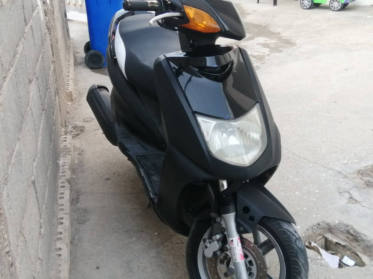 سكنس كابريتر جديده بوشه وبستم وكور جدد بوشه ٥٨ سلف جديد باتري جديد تايراته جدد ستان كهربائيه جاهزة من كلشي السعر ٥٥٠ وبيه مجال مكاني المسيب
***********
