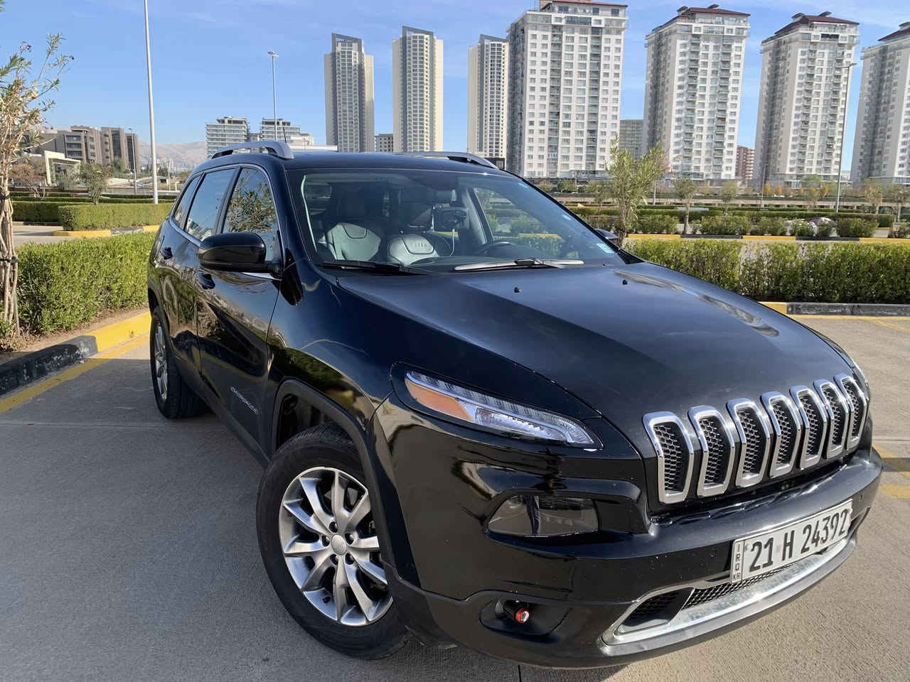 جيب 18 شيروكي لمتدد فول مواصفات مشيه 70 كيلو مو ميل محرك 6 بانوراما السعر 117بيها مجال الاتصال ***********
