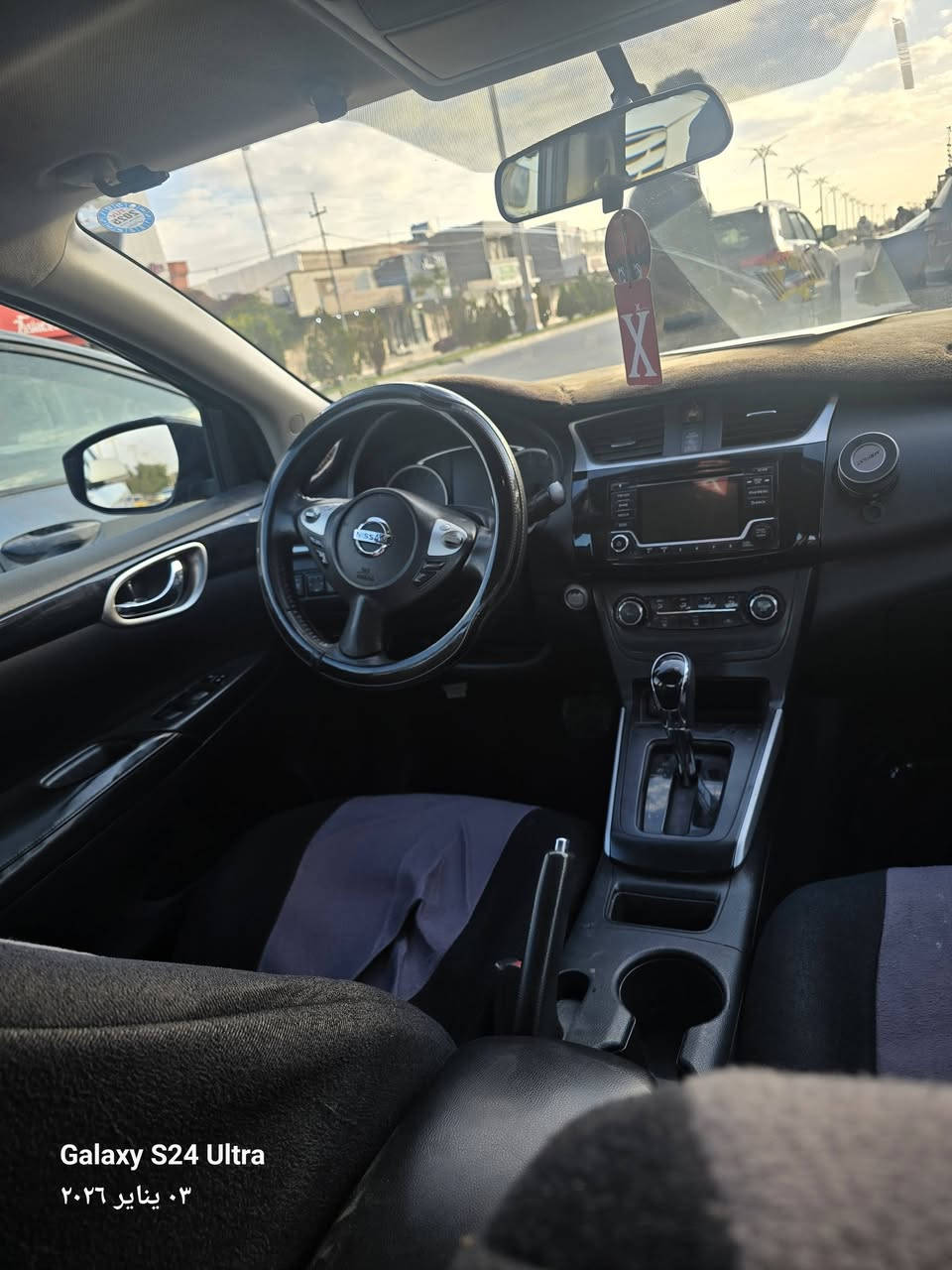 نيسان سنترا 2017 
Sv
ماشية 85 الف 
سنوية لحد 29 
سيارة نظيفة 
كير ومحرك بالشرط 
بيها بونيد وصفحة وحدة جامرلغ مصبوغ والباب الخلفي بيه  شبر صبغ 
بيه دفتر بانزين 
السيارة تحكمات استيرن 
مثبت سرعه
مانع انزلاق 
وضعيات القيادة 
مكاني كركوك 
السعر 106 وبيها مجال 
***********
