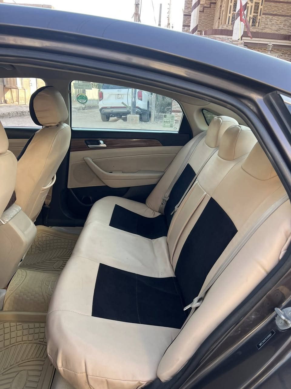 من رخصة الادمن المحترم…

سوناتا 15 بأسمي لغاية 28 محرك توربو جاهزه للأخير بصمه تشغيل أبواب إشاره بالمرايا تبريد ثلج  كمبريسر جديد قبل يومين بدلته لان زنون ضربتها بنيد فقط ونفسه مصلح وباب عكس السائق مصبوغ اثر شخوط السونار موجود !!  بيع أو مراوس حسب القناعه 

السعر 110 وبيها مجال قليل 

المكان ناصريه

استفسار ( ***********)
