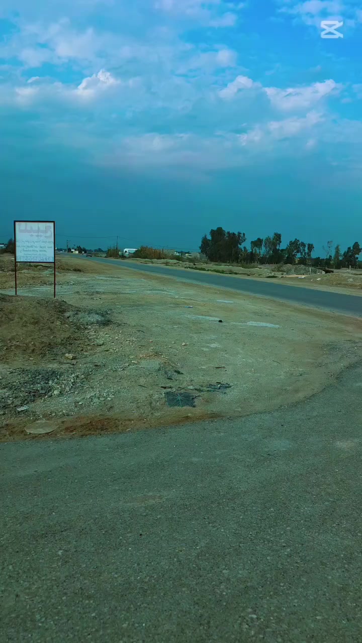 اللهم صل على محمد وال محمد 
ارض زراعيه طابو زراعي 
مقسمه الى 500م/1000م. حسب رغبه الزبون شنو الي يريد نبيع
🌍على شارع بزل حجي علي 
كما موضح بالفديو،،،، قريبه جدا على الشارع
متوفر بها كافه الخدمات من ماء كهرباء تبليط جاهزه للسكن او اي مشروع استثمار عندك او مزارع
السعر مناسب 
اي استفسار او الاتصال على الرقم 
*********** واتساب متوفر
