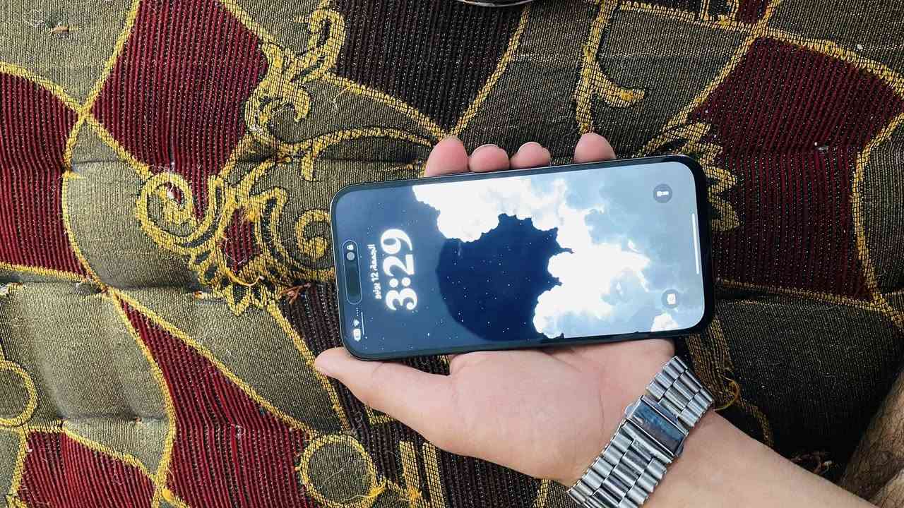آيفون 15 برو ماكس
للبيع ذاكره 256  بطاريه 86 بلادي مبدل فقط شاشه فيس إيدي شغال و الخط واكف الضهر مفطور الباقي.كله شغال مآبي اي عيب السعر 370 وبي مجال قليل.


**إذا كنت صاحب هذا الإعلان وتريد حذفه لأي سبب، رجاءا أرسل رسالة إلى الدعم الفني**