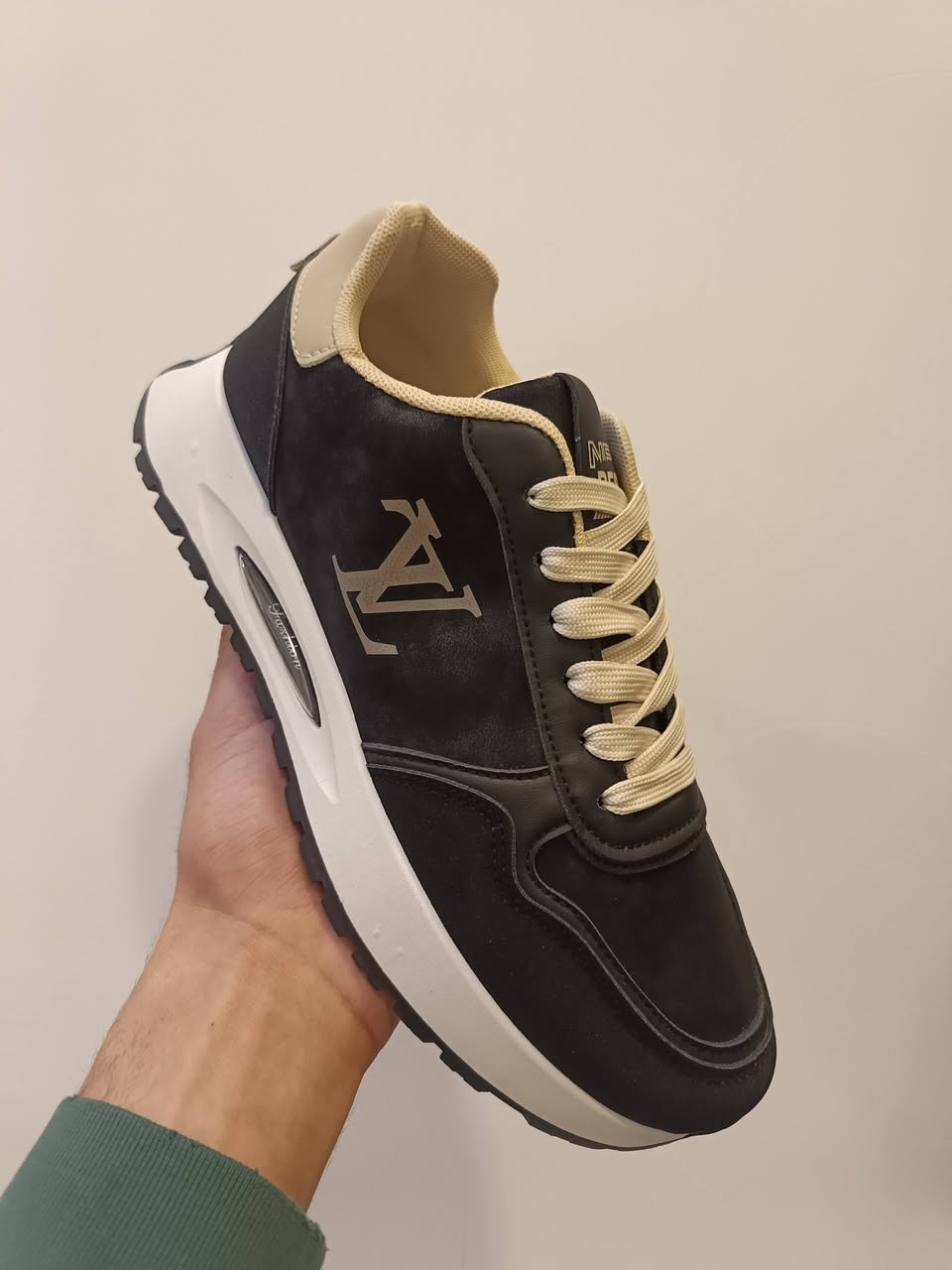 موديلات الاحذية الجديد/سامبا/لويس فيتون/ سبورت كجول
موديلات كوالتي ممتاز شرط الفحص 
موديل LV _ قياساته (40_41_42_43_44)

 موديل السامبا _قياساتة (41-42-43-44-45)

موديل السبورت الكجول_ قياساتة (43-44-45-46-47)

سعر القطعة (13,000)
سعر القطعتين (25,000)
سعر ثلاث قطع (35,000)
توصيل موجود لجميع محافظات العراق (5,000)
العنوان 
الانبار_الصقلاوية_الشهداء الثانية _بجانب عمارة حجي جمعة _بقرب اسواق سنتر الصقلاوية 
للحجز واتساب او ماسنحر 
***********
***********
