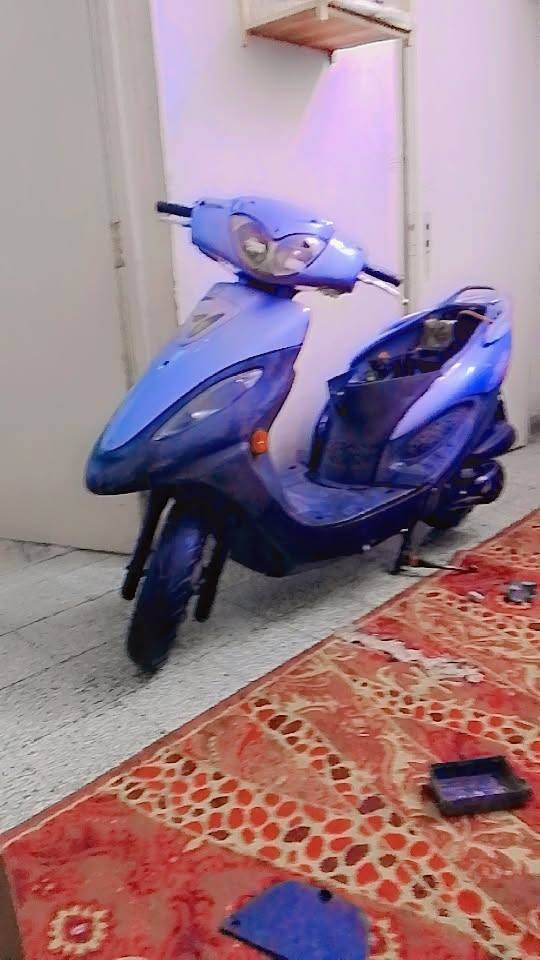 السلام عليكم دراجة لا بيع الدراجة نضيفى كاملة من كلشي كشنهة جديد الدراجة لابيع بدون مراوسة السعر خاص نكرة سلف كابريتر مو نوزل رقم دلفوني***********
