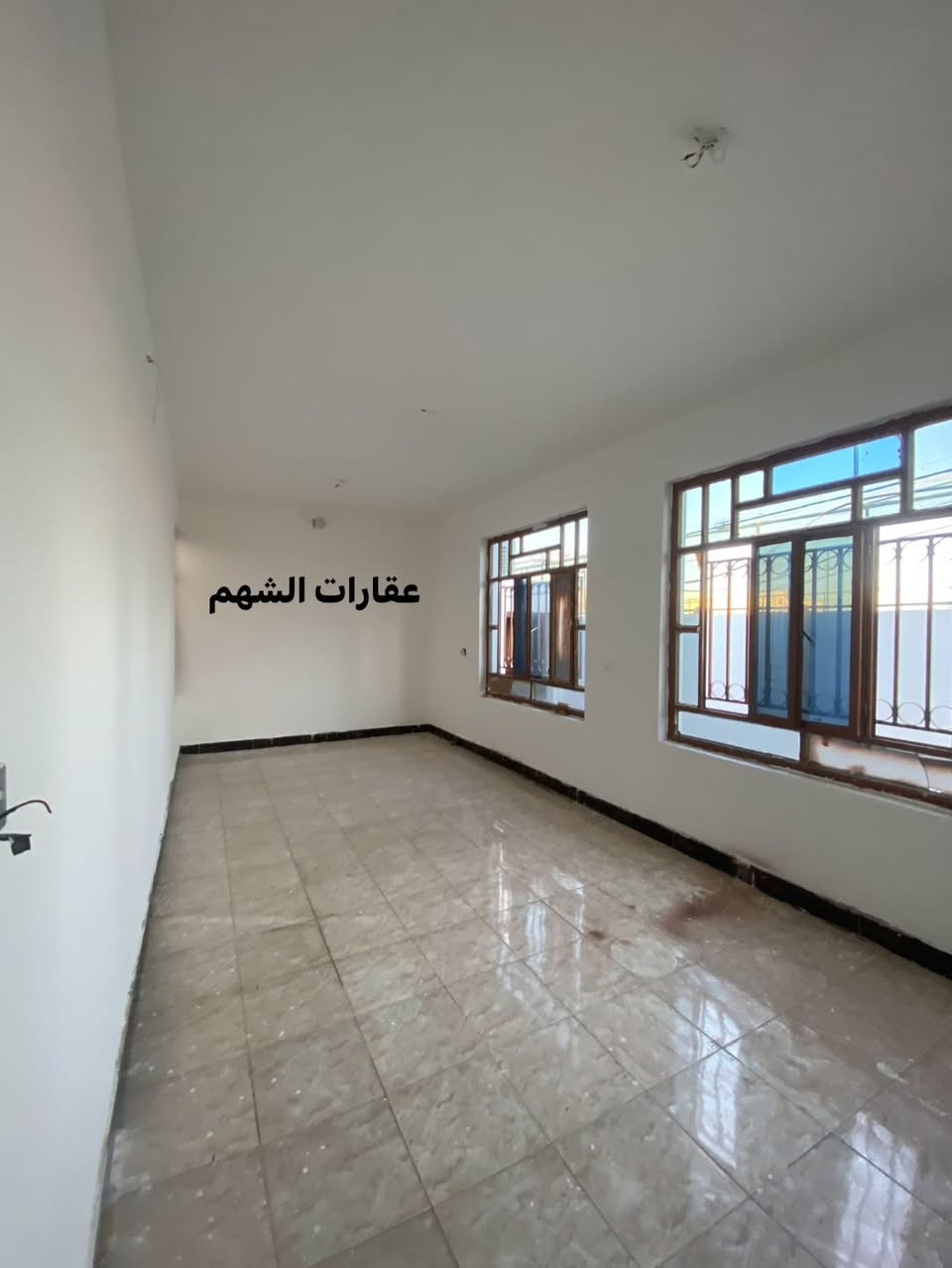 مشتمل للبيع
خلف ملعب سامراء 

 يتكون من (3) غرف 

المساحة (150) الوجة (15) والنزال (10)

للاستفسار (***********)
