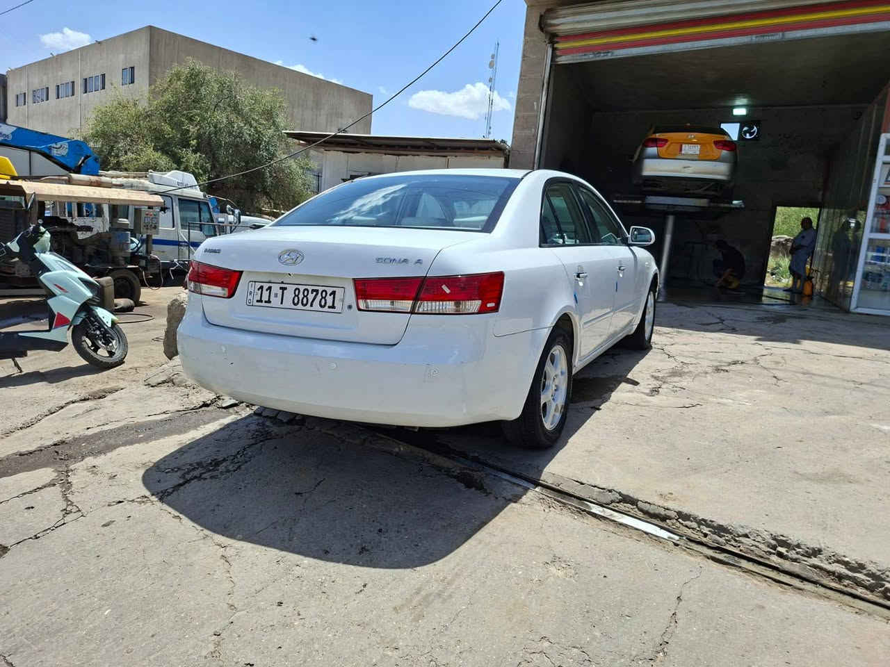 للبيع سونتا خليجي موديل ٢٠٠٦ ماشيه ١٨٤ مكينه ٢٤٠٠ بيها صبغ جاملغ وشويه بالبنيد سيارة جهازة من كلشي السعر ١٠٥ وبيها مجال السيارة بسمي مكاني بغداد اي استفسار الاتصال على ***********
