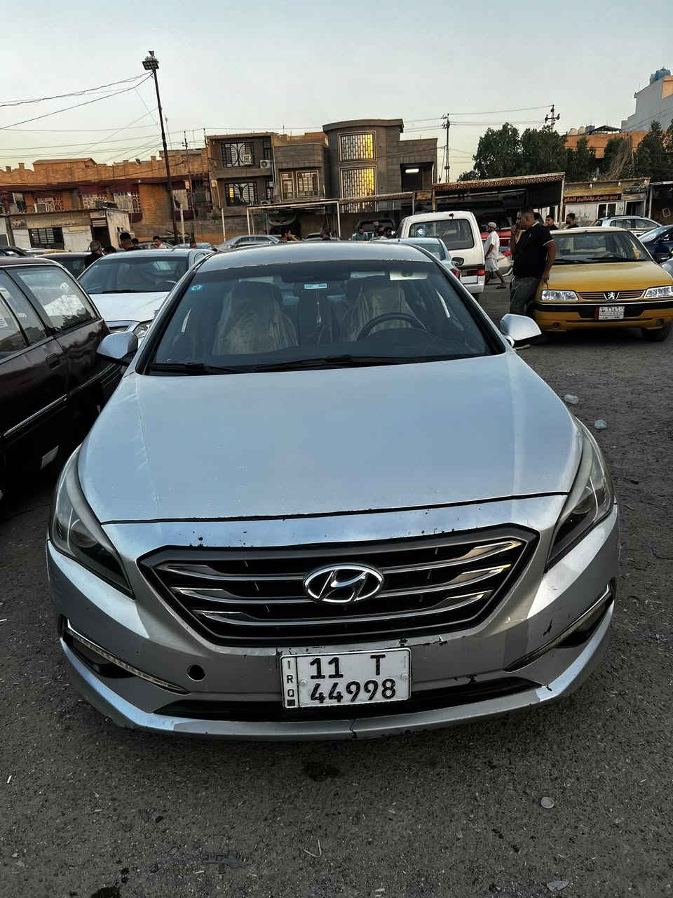السلام عليكم سوناته 2015 للبيع وارد امريكي فول مواصفات عدا الفتحه مكينه 2000 وعليها منضومه غاز  ما ناقصها برغي عنوان بغداد مدينه الصدر ***********
