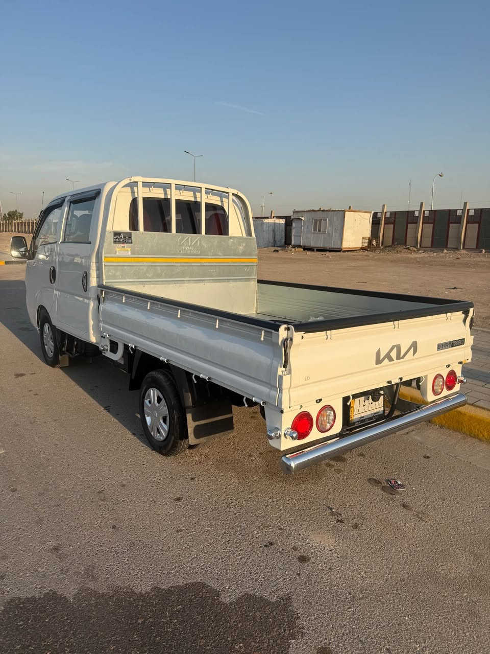 سلام عليكم كيا بنكو دبل قماره موديل 2016 بصره حره تحويل ملكيه سنويه 2028 السياره بيه صبغ باب السايق بدون ضربه جماليه والدوس فقط والباقي كفاله مكينه كير حداده تخم تاير كله جاهزه للبيع السعر 125 اتصال فقط*********** البصرة, العراق
