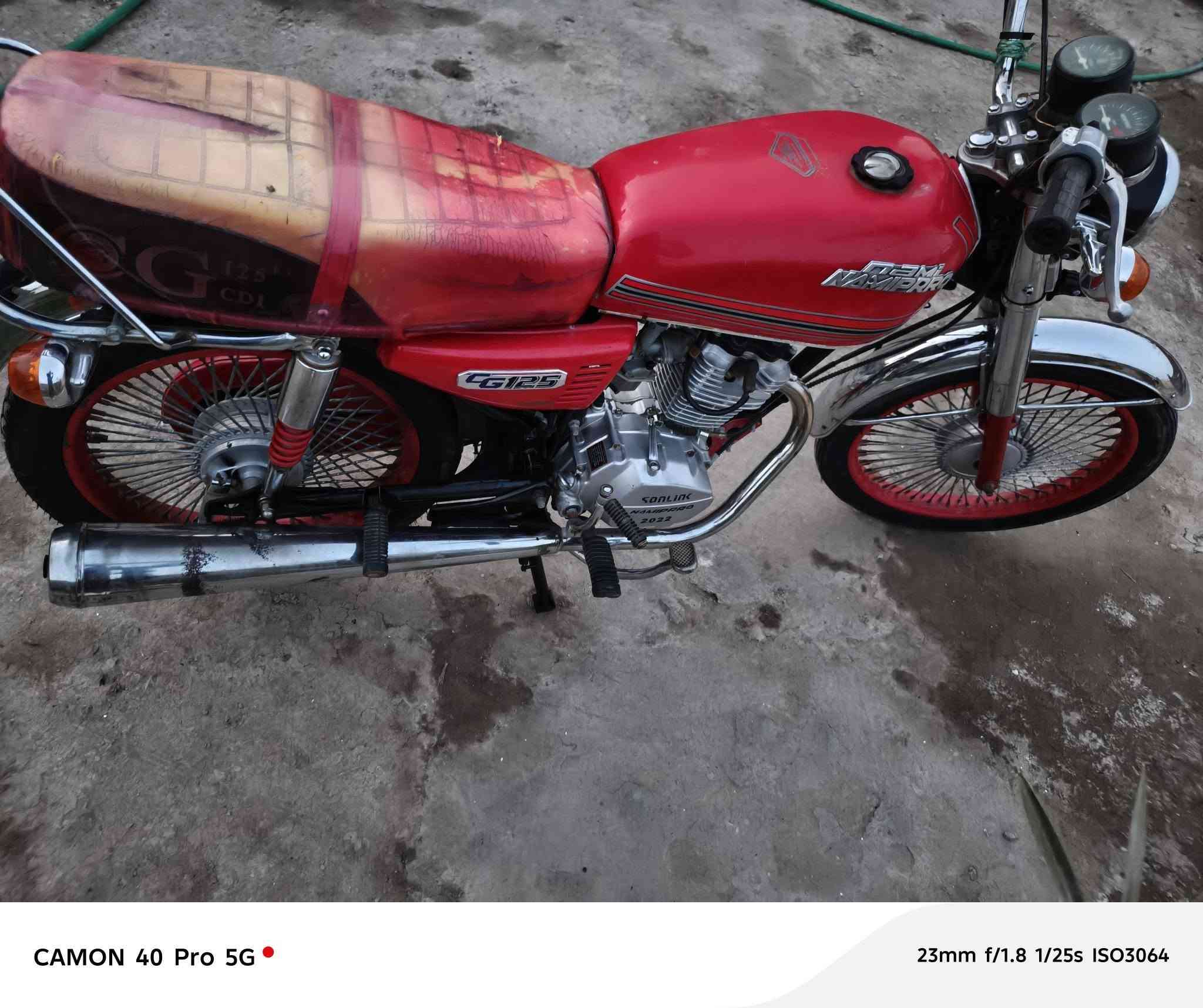 سلام عليكم شباب.  دراجه للبيع. اوراق اصولي م2022دراجه مكفوله لا تبخير ولا تنقيص جاهزه مجهزه محركه خير من الله دراجه مابيه نقص مو تجي وتكلي شبيه مابيه اقره لمنشور وتصل سعره 750مجال حك لجيه فقط. خاص مغلق تصل ***********
