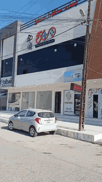 عمارة للبيع حي السماح شارع السوق جوري ماركت موقع جيد جدا تجاري ركن مساحة 250متر سند طابو سعر 660 مليون وبيها مجال الوارد الشهري 2,900 للتواصل ***********.
***********
