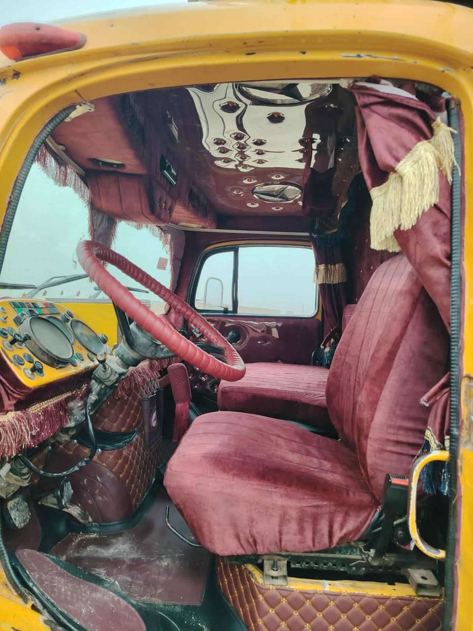 السلام عليكم
اقجم للبيع موديل 82 مايلر ومطول قماره بلاديه رقم جديد مكان حديثه نعيد النشر بسبب الوعود الكاذبه
رقم الجوال؛ ***********
