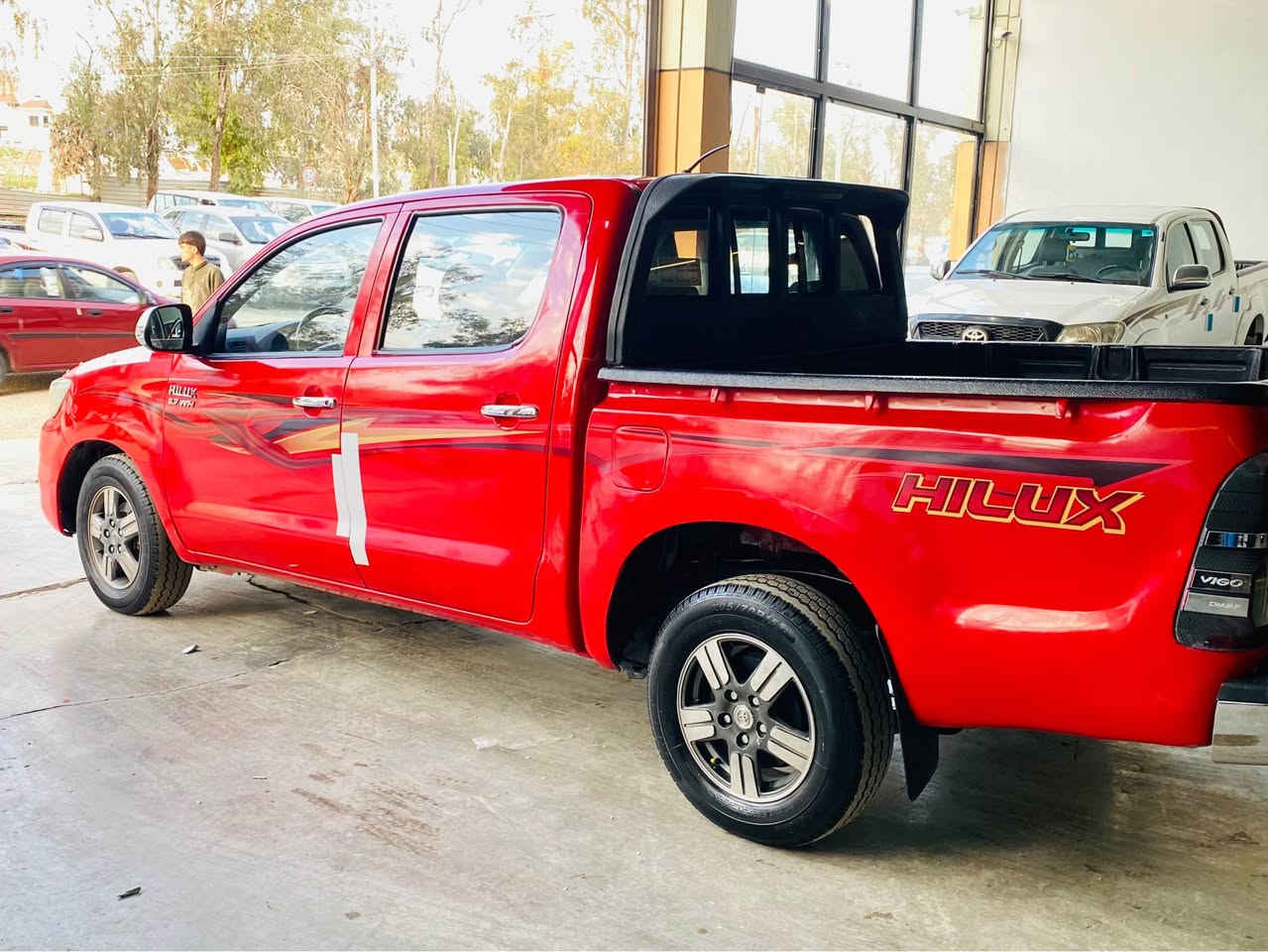 مەرزیە 2012 تۆماتیک بتڵ قولاب سعودی 
بەشەرتی گێر ومەکینە و تەبریدو  ھەموگیانی  بەشەرت پارچە رە شە لەسە ر ساخی لێدانی  ھیچ نیە سەیارەکە زۆرجوانە مالێ دۆستە 
سعری 159 وەرەقە کمیک مجال
لەکۆ یە دادەنیشم 
***********
*********** كويسينجاك, أربيل
