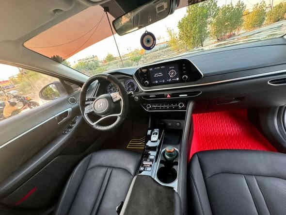 سوناتا 2022 ماشيه42 الف قطعتين صبغ وارد كوري غاز بلادي ،مكانها الكوت/***********/سعر 185
