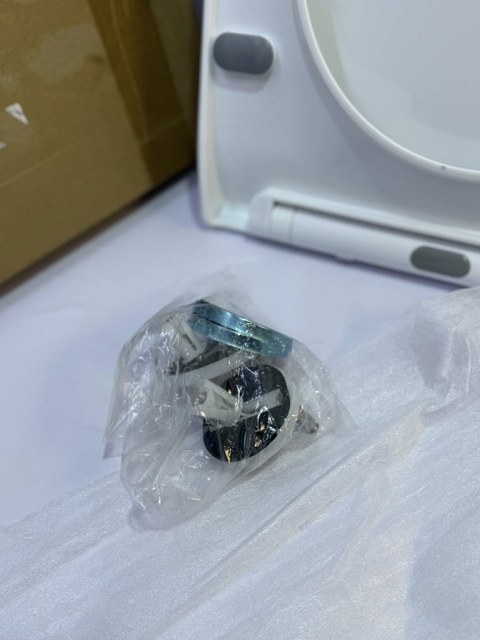 قاعدة حمام غربي جديدة ما مستخدم كامل مع الملحقات السعر 10 الف


**إذا كنت صاحب هذا الإعلان وتريد حذفه لأي سبب، رجاءا أرسل رسالة إلى الدعم الفني**