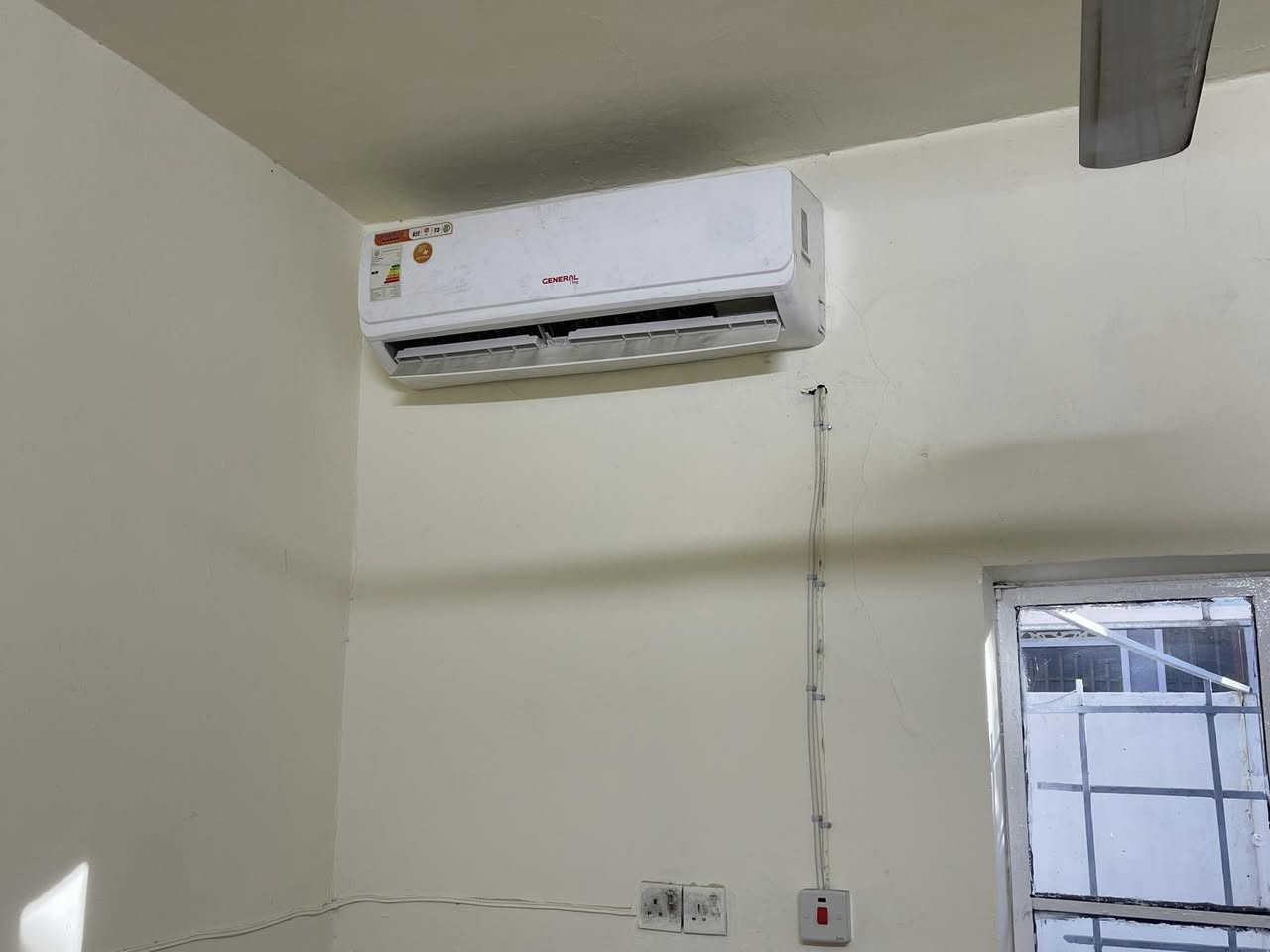 بنكات جديدات عدد 3
سبلت ماركه جنرل استعماله شهر واحد سعره ٤٥٠ صليخ ال400
مكنسة غسل زوالي جديده العنوان الشعب 
الزرع الوحده ب٥  إذا ٣ ب١٥  صليخ ال400
والاسعار بيهن مجال التواصل ع هذا الرقم ***********
