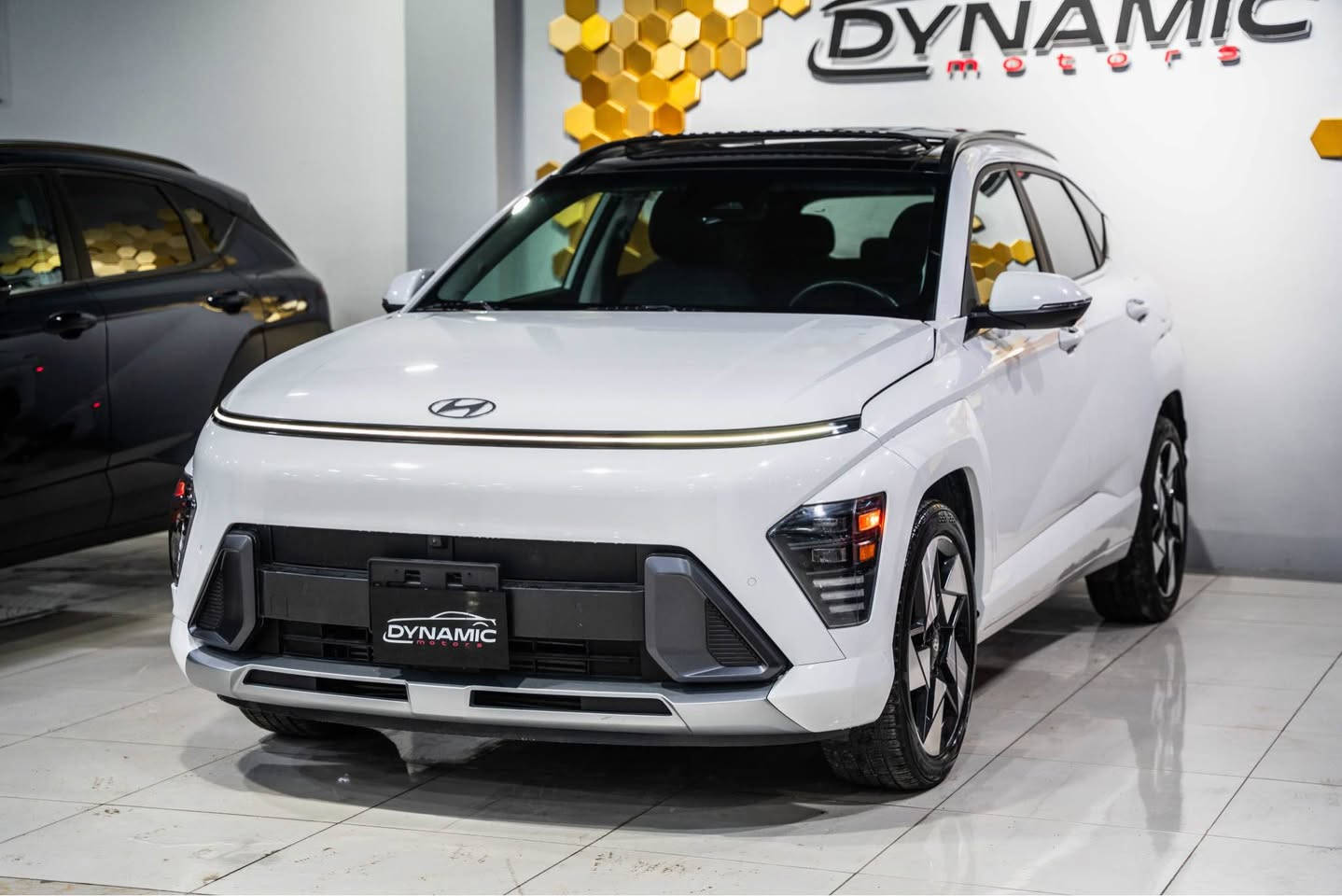 2024 HYUNDAI KONA, LIMITED 1.6TURBO 🔥🔥🔥
‏‎عدد الأميال : 23,000 ميل
الون/ رةنگ : ابيض
‎محرك/ مكينة :  4 سلندر توربو
‎مواصفات/ LİMİTED
‎صبغ /برياغ : 3قطعة  
سيارة رقم موقط / ژمارة كاتي
مكان اربيل شارع حديد و خشب  شركة دايناميك موتورز 
من 10 صباح الي 10 ليل مفتوع
‏‎من المعلومات الرجاء التصل علي وتساب                                                                                   *********** أربيل, العراق
