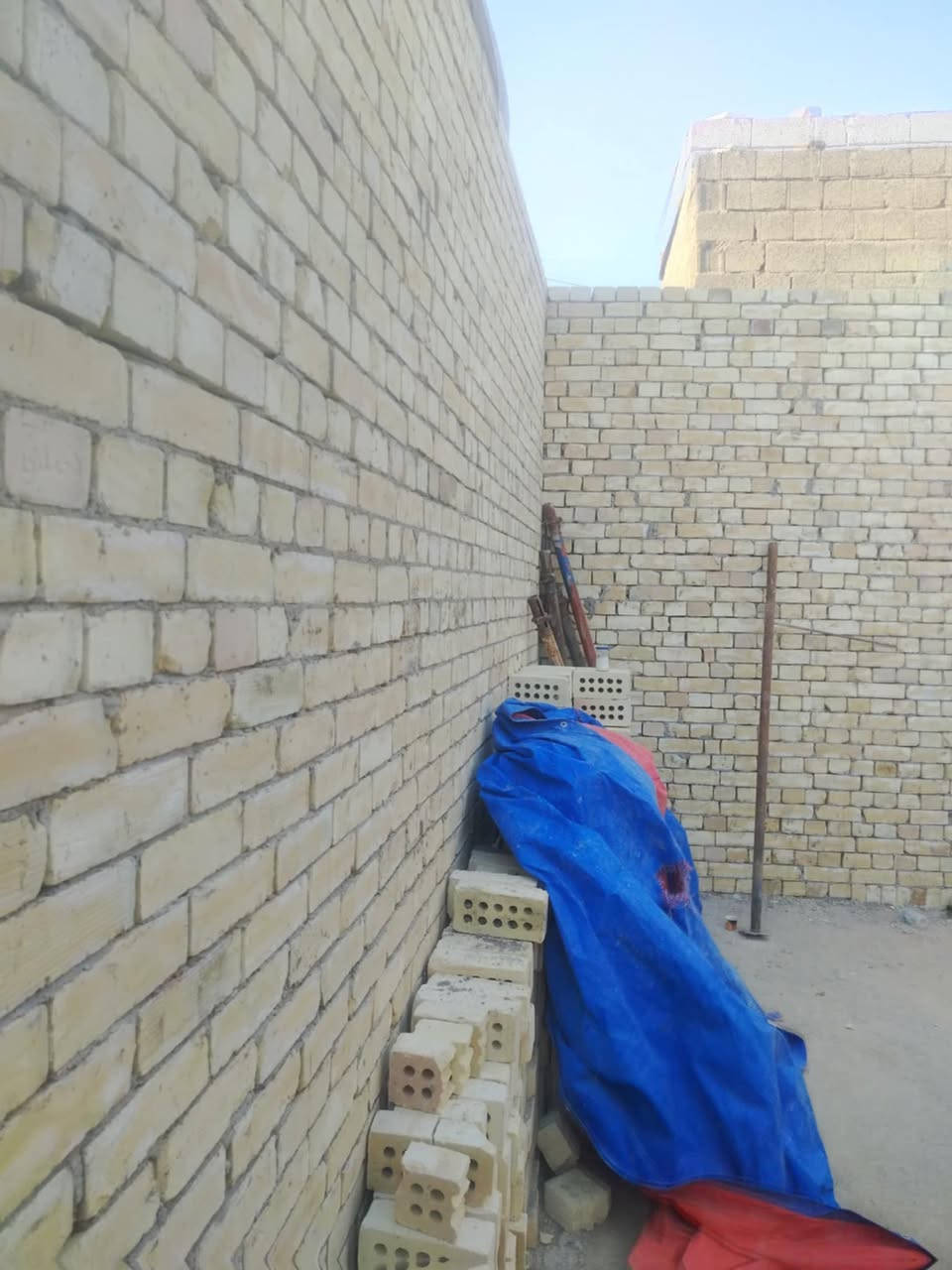 كادر خلفات بناء مصري شغل درجه اولى اسعار مناسبه للجميع رقم الواتسب ***********
