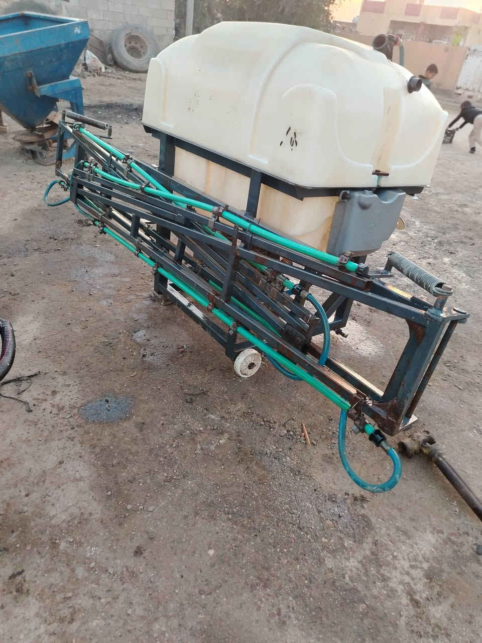 للبيع مرشات نضافه فووول شرط الفحص  *********** ***********
