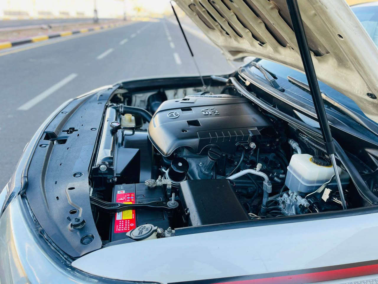 اسلام عليكم للبيع لاندكروز موديل 2009
وين اليدور جديد السياره مكفوله كفالة عامه من الدعاميه للدعامي صبغ بنيد فقط اثر تكشير بقيت السياره مكفوله من ضربه صبغ وفتح وتبديل 
رقم كربلاء مشروع وطني لغاية 2029 تخم تاير تبريد حداديه تدفئه 
المواصفات 
فول واحد على واحد 
ابريم + فتحت سقف + حساسات امامي خلفي 
شاشه اندرويد كامرة دواره 
7 راكب تلث قطع تبريد 
بصمة تشغيل +بصمة ابواب 
حجم المحرك 4000 /6V
السعر (270)
الاستفسار اكثر اتصل ***********
عنوان السياره كربلاء المقدسة اخون مكلف بنشر بيع فقط
