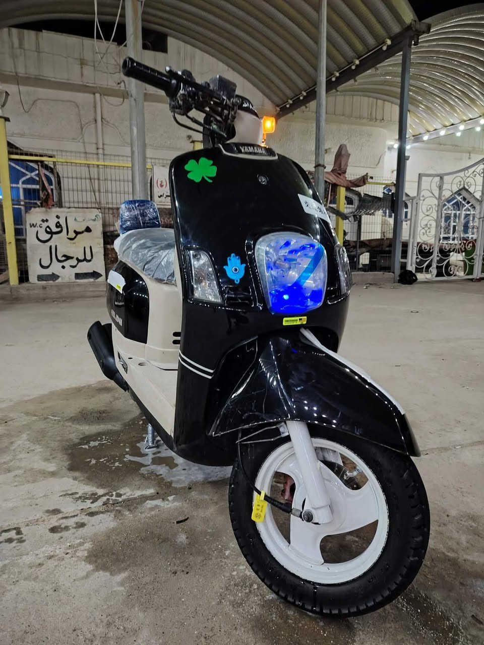 سلام عليكم 
ماكس بوليس للبيع مفتوحه شرط لتجفيت بي ضمان سنه
دراجه ناشفه
1ـ اشاير شغاله✅
2ـ سلف شغال✅
3ـ هندر شغال✅
4ـ عداد بانزين شغال✅
5ـ عداد سرعه شغال✅
6ـ تاير امامي جديد✅
7ـ تاير خلفي جديد✅
8ـ كفرات مختمات✅
9ـ تجوه✅
10ـ داخل اكريمي✅
11ـ لخارج اسود✅
12ـ لايت امامي شغال✅
13ـ زرزور شغال✅
14ـ اصطب لخلفي شغال✅
15ـ دراجه ماعايزه خير من الله✅
16ـ ادك فوك 100✅
. 
. 
. 
سعر لمطلوب 650 وبيها مجال لطيبين 
مكاني نجف حيدريه خان النص عمود 573 متواجد خاص
***********رقمي خابرني وتتدل
