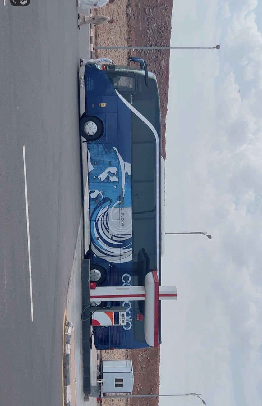 السلام عليكم سترا سيوف 417 مكينه 8 تك سوبر كير صطر 3 صناديك 60 نفر تبريد WY اكبر حجم تخم تاير كلج جديد بيها تامين سنة على السعوديه. السياره خير من الله ما ناقصها شي شغل واتوكل على باب الله لل استفسار فقط اتصال
***********
