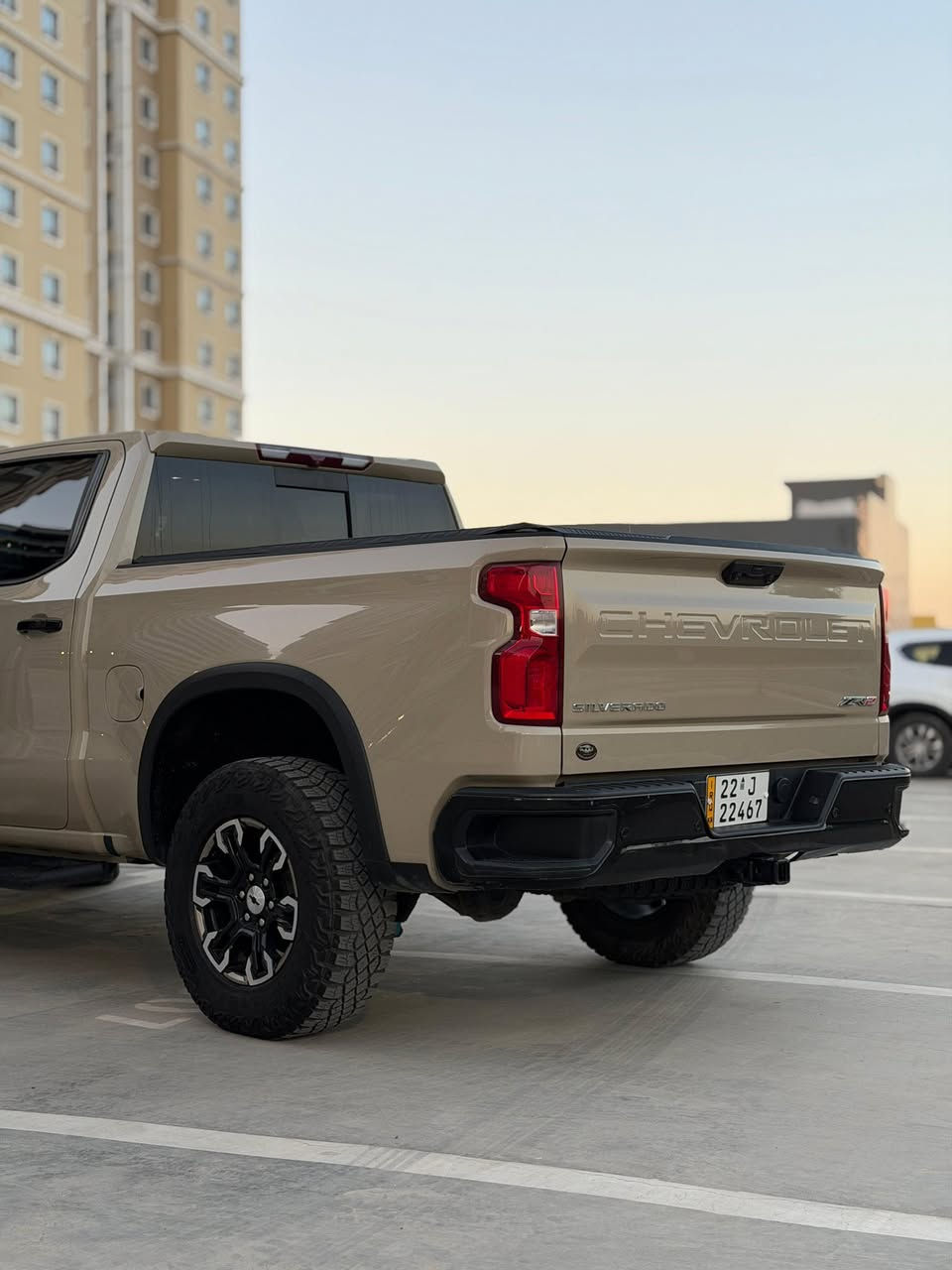 ‏🔥 Silverado ZR2 🔥

للبيع سلفرادو ZR2 لون صحراوي نادر ومميز جداً، سيارة للذوّاقة والناس اللي تعرف قيمة الـ ZR2 الحقيقي.

✅ ماشية فقط 22 ألف ميل
✅ لون صحراوي مميز جداً
✅ معلاية احترافية
✅ صوت أكزوز مرتب
✅ مصروف عليها أكثر من 8500$
✅ نظافة استثنائية ومن أصعب السيارات تلقى مثلها بهالحالة 
✅ استخدام خفيف جداً والسيارة جاهزة بدون أي مصروف
✅وبيها كتاب تضليل من مرور اربيل سنويه مضلل
الأضرار السابقة:

* باب كلير
* دعامية أمامية
* إيرباغ ستيرن فقط

السيارة من السيارات المميزه وملفته ، واللي يدور ZR2 نظيف ومميز يعرف شكد صعب يلكه وحدة بهالمواصفات.

❌ مو للمساومين
❌ مو للمقارنة بالسيارات العادية

الجاد فقط يراسل، والسيارة على الواقع أجمل من الصور 
***********
