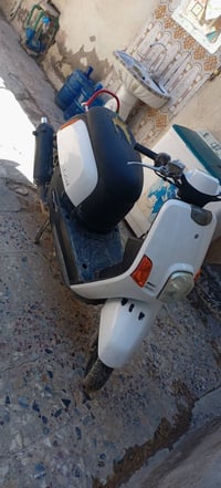 بوليس للبيع مافتوح بلادي كامله من كلشي السعر 650وبيه مجال حك الجيه 078...