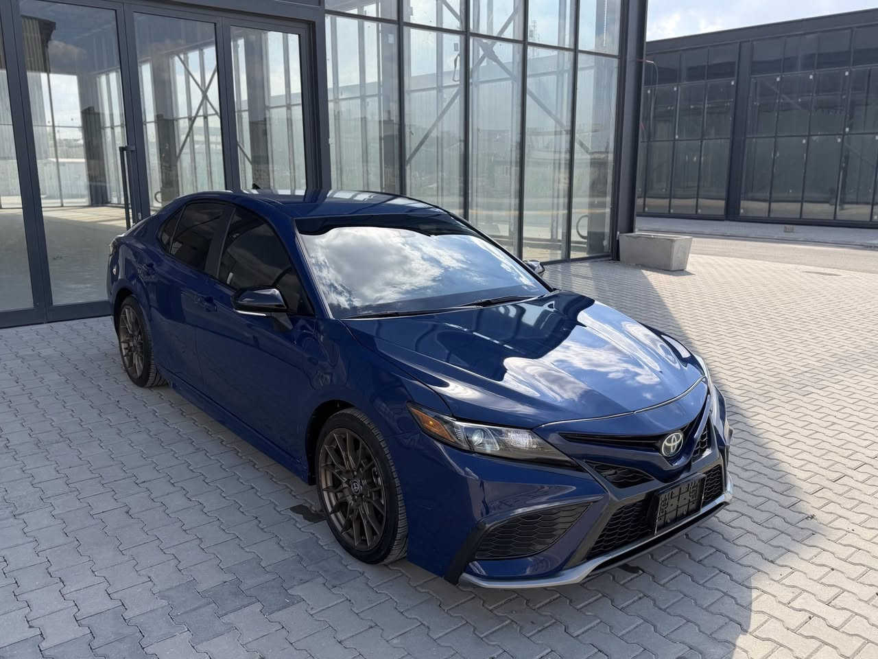 # للبيع او مراوس

النوع : كامري 2023 نايت شات SE+

‏‎الشكل الجديد 🆕

‏‎العداد : 15 الف 

‏‎موديل : 2023

‏‎الوارد : امريكي 🇺🇸

‏‎مكان السياره :سليمانية

‏‎الضرر : بنيد مبدل 
‏‎بدون دواخل وبدون ايرباك بشرط دعاميه اماميه بدون صبغ بلاديه مالتها 

‏‎السيارة كاتى بدون رقم دخول جديد تترقم شمالي فقط واذا تريد نرقمها الك وتستلمها مرقم وجاهز  

‏‎و للمزيد من المعلومات ، يرجى الاتصال على الرقم،
‏‎للجادين فقط ⛔️

***********
‏‎ڤايبر -واتس اب 

‏‎ مواصفاتة SE+ 
‏‎بصمه
‏‎رادارات جانبي وامامي
‏‎زنون فول
‏‎تحكم جهتين
‏‎2 سويج بلادي
‏‎سماعات 5 Bass
‏‎كشن كهربائي
‏‎كشن جلد
‏‎حجم المحرك 2500 
‏‎سستم جهاز حماية 
‏‎هيتر بلمري 
‏‎جناح خلفي
‏‎مثبت سرعه
‏‎گير سوكان
‏‎نضام Eco
‏‎نضام sport
‏‎شاشه كبير
‏‎كامره
‏‎كامره اماميه
‏‎نضام انزلاق
‏‎ويل كب حجم 18
‏‎وباقي مواصفات المعروفه
