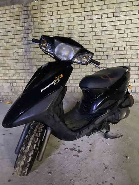 السلام عليكم دراجة بريز ببغاء صار 3 اشهر من نزلهة رمبة نضيفة كلش وما بيهة نقص السعر 950 وبيها مجال  
العوان مدينة الصدر 
للتواصل واتس اب ***********
