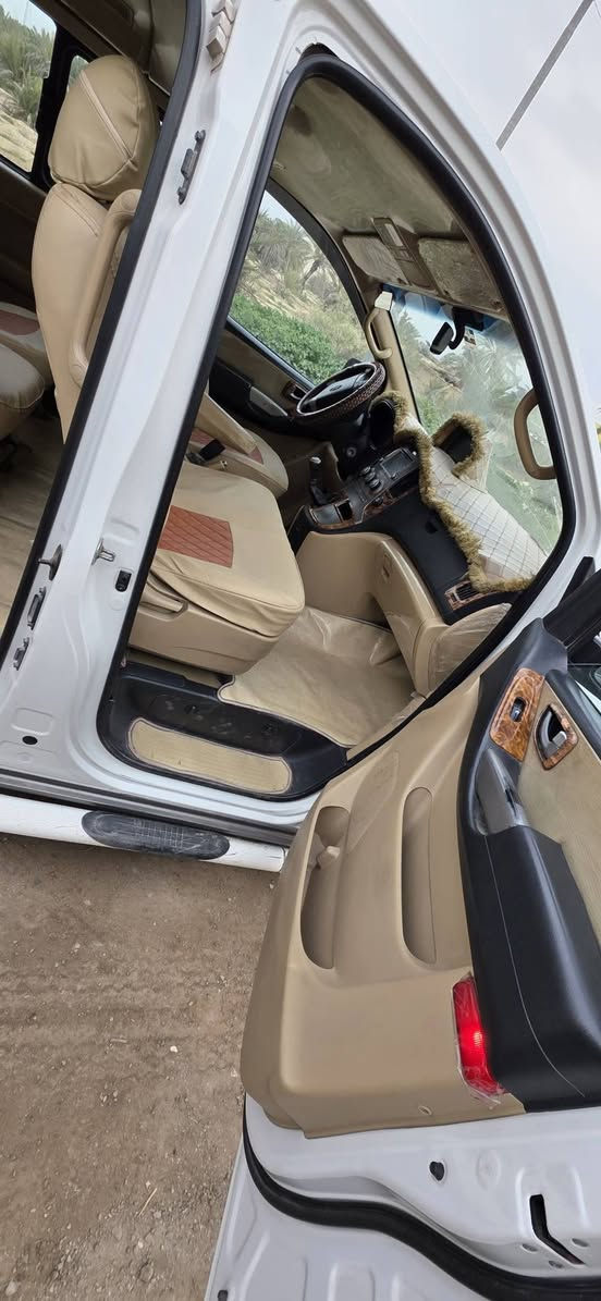 سلام عليكم للبيع ستاركس موديل 2016 رقم بغداد ا ابسمي تحويل ثاني يوم سياره كفاله عامه  سياره حيل جديده فول مواصفات سياره جاهزه من كلشي دوشمه تنته وكشنات  بلادي كير صدر تبريد كله وضع شركه سياره ربع ماتصرف عليه السعر 190 بيه مجال الاتصال ‏‪***********\***********‬‏ مكان سياره ديالى بعقوبه
