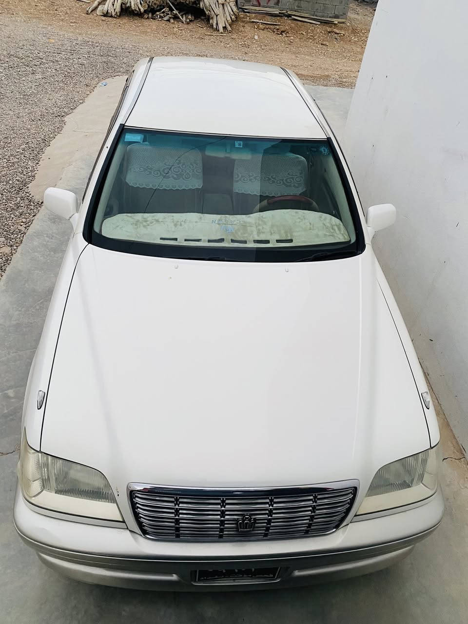 مەلیکەی مووس
مەکینەVVT_Iفیفیتی 
داشپول نەجەفی رەقەم یەک 
دوو دوگمەی 
چوار کوشن کارەبا
بی چال شوختە لەرووبەروو زۆر لە رەسمەکان جوانترە
شوین کەلار
٥٢گلا مەجالیکی برایانە

***********
