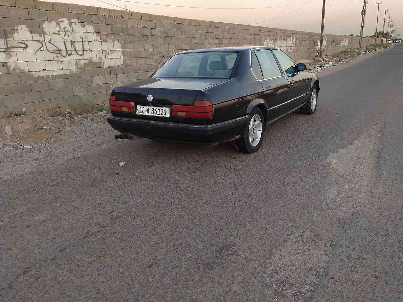 للبيع بي إم حجم 730 رقم بابل مشروع وطني هزه جديده سنوية لغاية 30 سعر 38$ موبايل *********** مكاني بغداد سياره فول مواصفات محرك وكير اوتو ماتيك مكفولات مكفوله من ضربه وتبديل والخياس صبغ جماليه دواخل فول نظافه كشن كهربأء جلد بطاين كلش نظيفه كهربائيات كلهه شغاله فتحه سلايد سنتر لوك اطارات نظيفه دبل جكمجه
