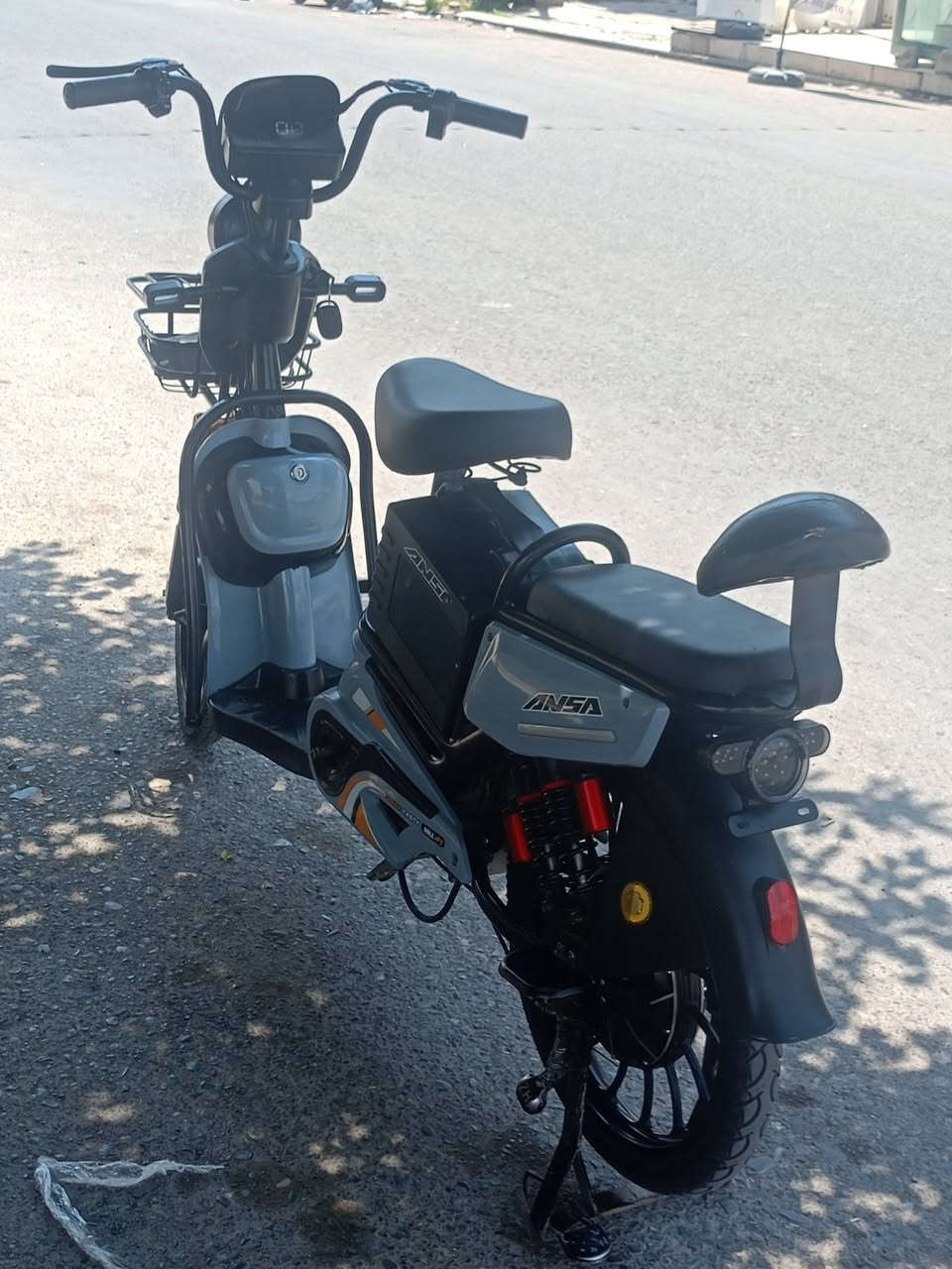 ماطور شحن حجم 20 اخو الجديد نظيف جدا جدا السرعه 99بطاريات كبار كلشي بشرط على فحص كامل مكان اربيل هفلان سعر 350الف ومجال 
*********** وتس
