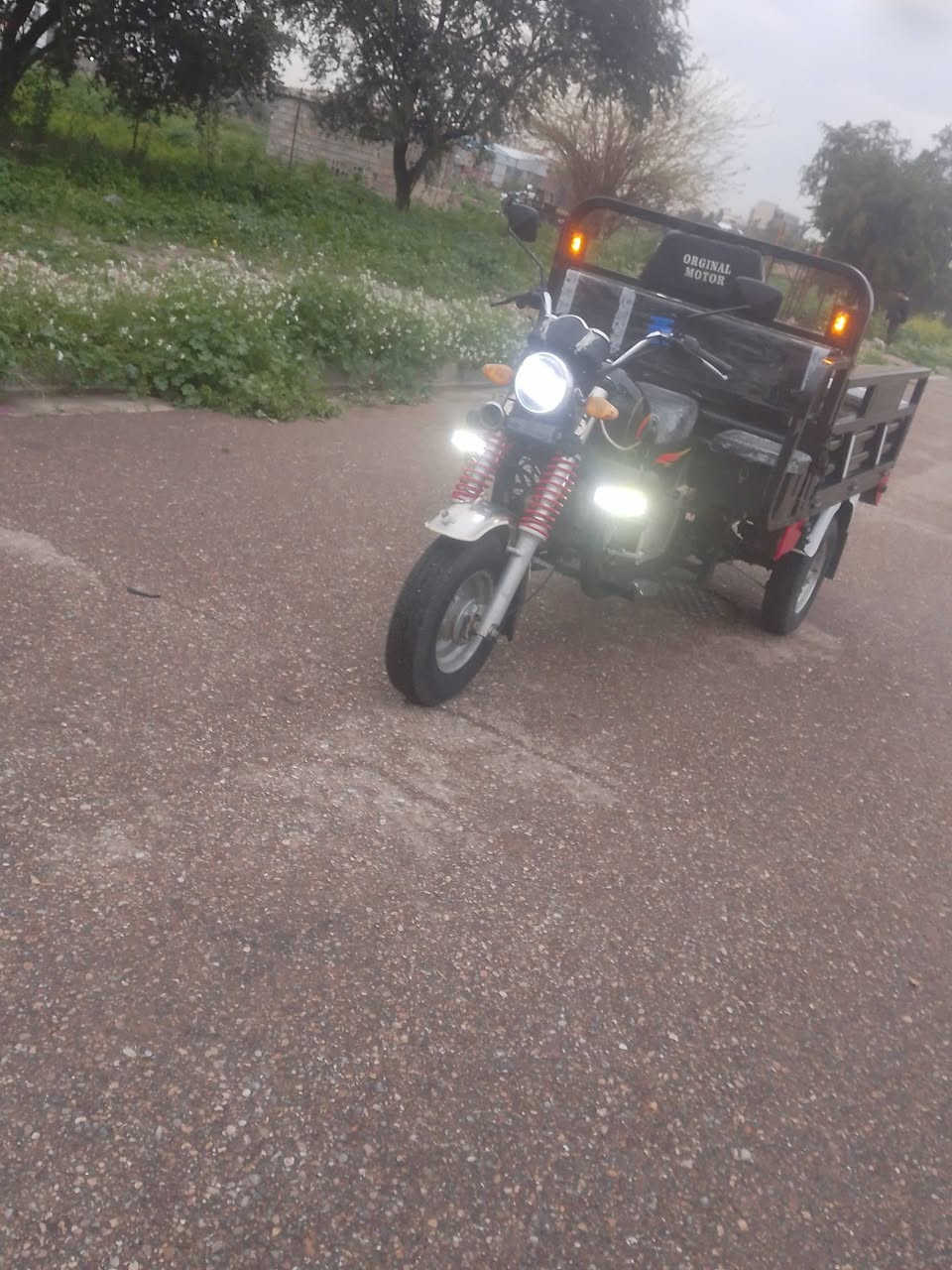 .السلام عليكم ستوته للبيع اي  عيب ما بيه كهربائيات شغاله  ركبه شرط محرك شرط موديل2020 السعر مليون و75 وبي مجال بسيط عنواني كركوك  اخوان عالخاص ما اجاوب .وهذا ر***********
