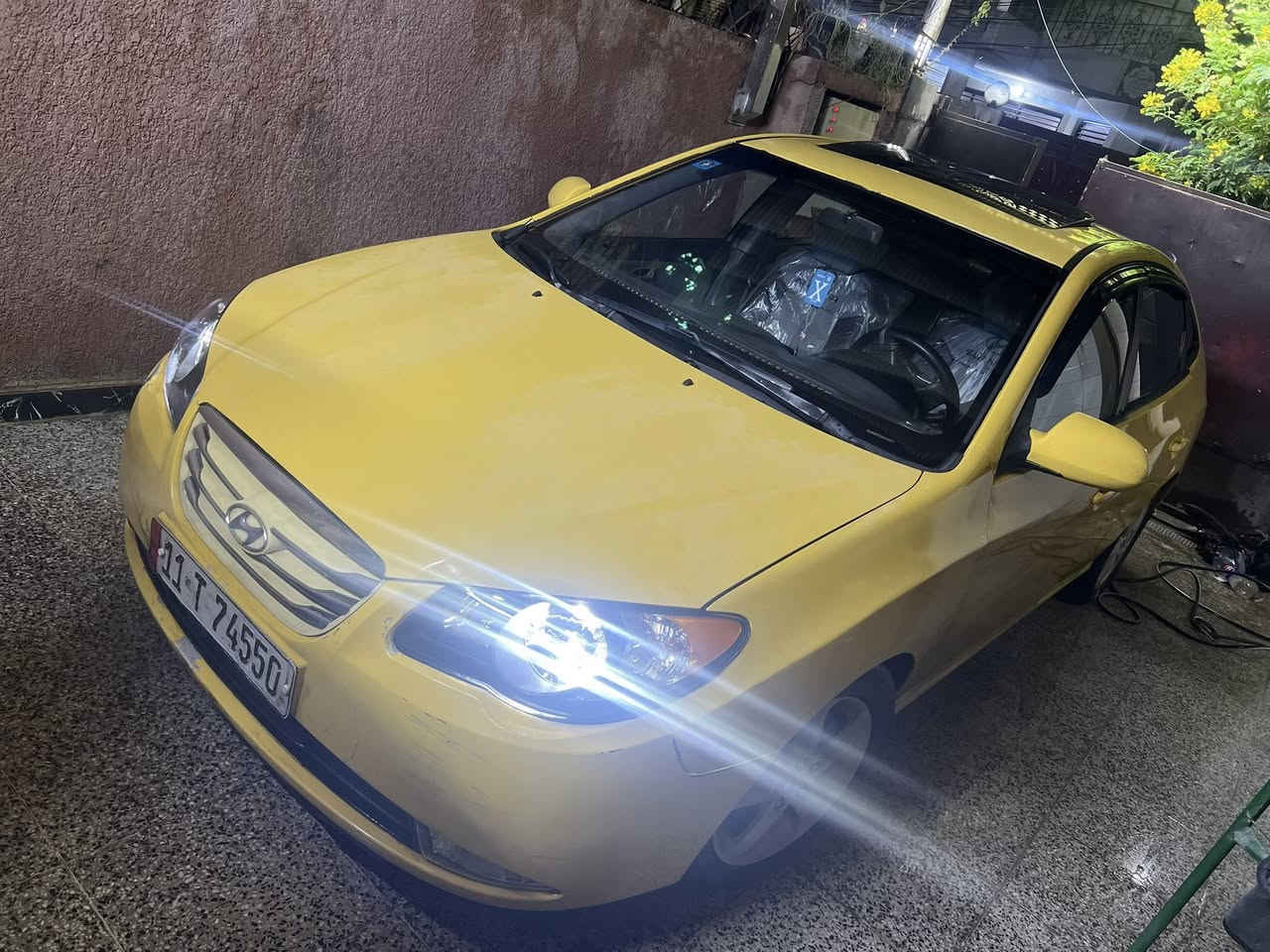 السلام عليكم 
النترا وارد امريكي 
حادثها كلش بسيط باب ونفسه معمر بدون داخل شاصي لغد كفاله من اي داخل 
ليبل واحد بدون تبديل 
موديل 2009 
محرك 2000 دوش 
السياره فول مواصفات 
رقم بغداد باسمي شخصيٱ
هيئه وغرامات مصفرها 
السعر 88 $ 
للاستفسار ***********
مكاني بغداد حي الجهاد
