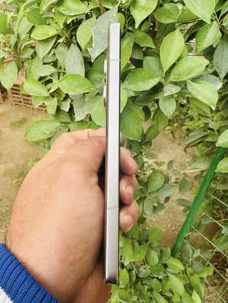 السلام عليكم 
جهاز شاومي T14 برو 
ذاكرة 1 تيرا 
الشحن 129 واط 
يفتح بوبجي 120 فريم 
جهاز فول مواصفات 
تردد الشاشة 144 هيرز 
الجهاز مكفول بس الظهر شوية بي فطر 
كامل ملحقات 
السعر 450 وبي مجال شي بسيط او مراوس ايفون مكاني بغداد الحسينية مال راشدية هذا رقمي ***********
