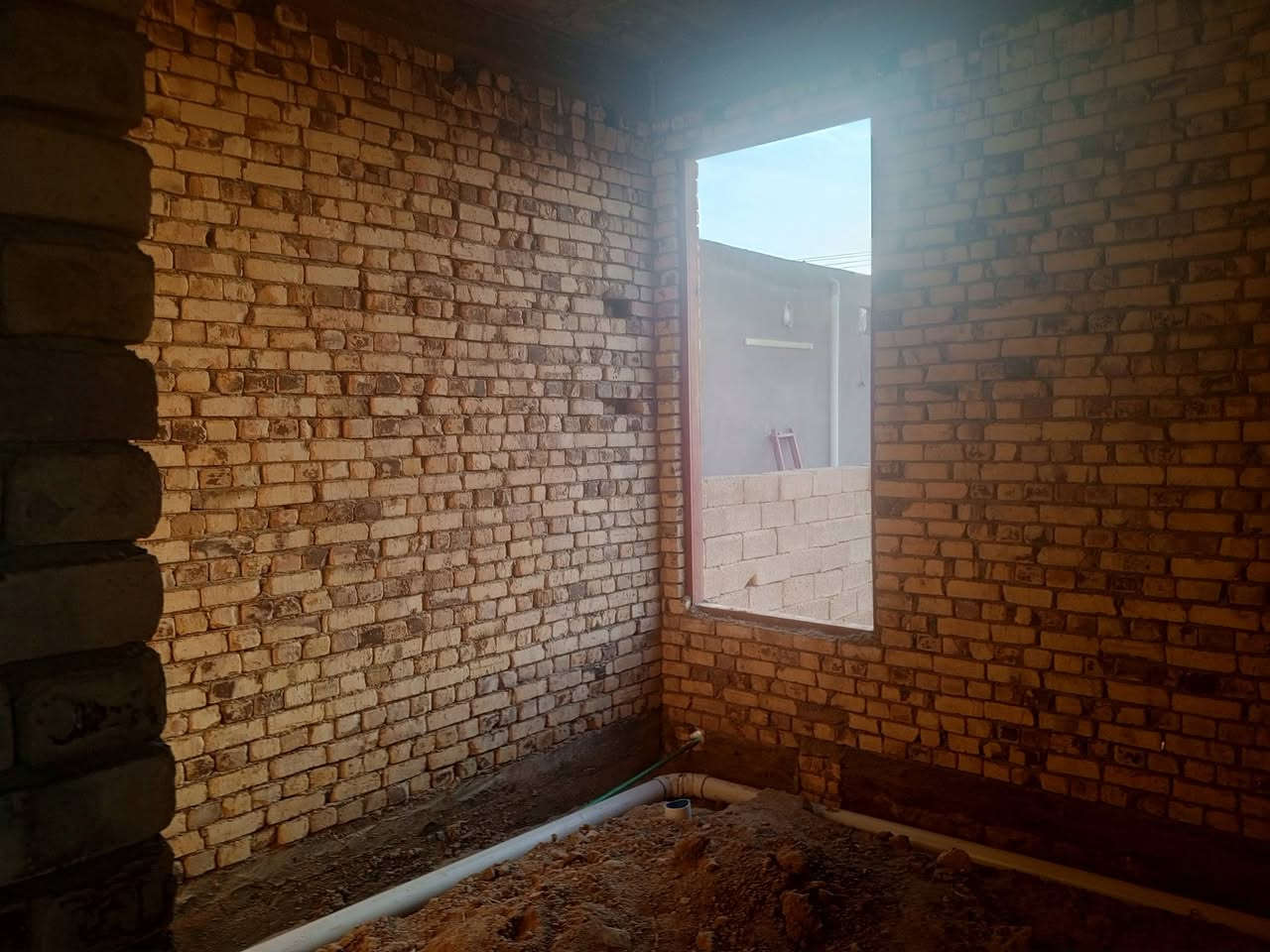 هيكل للبيع قضاء السدير الطريق السياحي مقابل بيت الشيخ فاهم الخزعلي ابو مهند مجاور سيد ياسين المساحة 200يتكون من غرفتين وصاله ومطبخ وحمام استقبال السعر 55مشمول بالتمليك ***********
