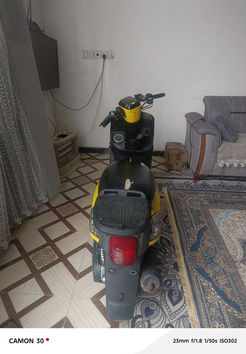 سلام عليكم دراجه بوليس مصطره نوزل لبيع دراجه نضيفه شوفت عينك شرط لفحص لبيع سعر950مستعجل عليهه كامل شروطاتهه برغي ما مفتوح بيهه للستفسار/***********
