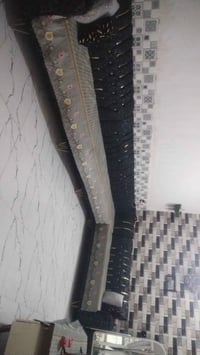 ديوان • صوفا • للبيع