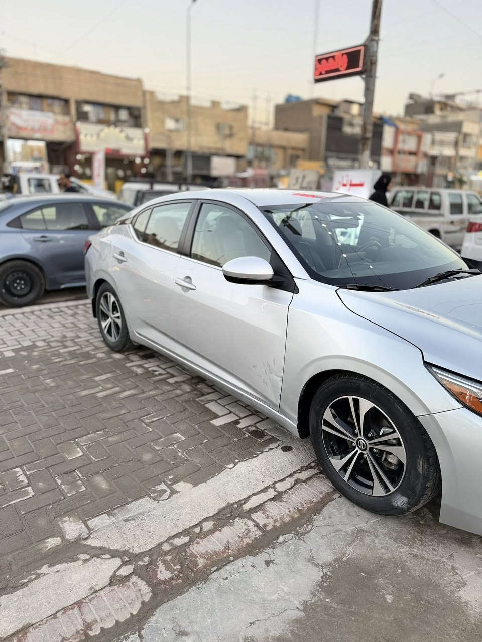 سلام عليكم للبيع سنترا موديل 22 مواصفات SV فول عدة الفتحة
بيه 3 قطع صبغ لغد شاصي كفالة من الكص
والسونار ناشرة بلمنشور
السيارة مناقصه برغي واحد 
السعر 117 وبيه مجال 
للاستفسار ***********
مكاني بغداد الدورة
