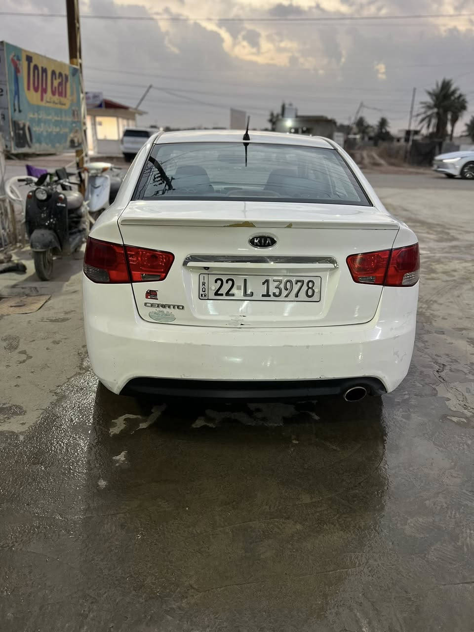 السلام عليكم
للبيع 
سيراتو خليجي ٢٠١١ 
رقم اربيل جديد 
السياره باسمي 
للاستفسار 
***********
