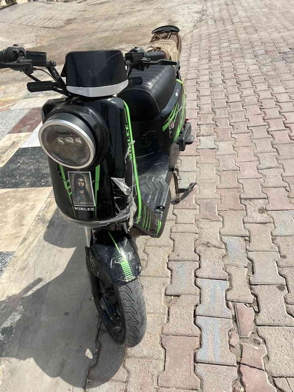 دراجه R11 شحن نظيفه  بالبصره المشراق الجديد سعر 700 الف وبيها مجال حك الجيه الدراجه جديده وبطاريات توني شديتهن صارلهن 10 ايام يشهد اللهً
*********** هذا رقم الولد انه مكلف بالنشر
