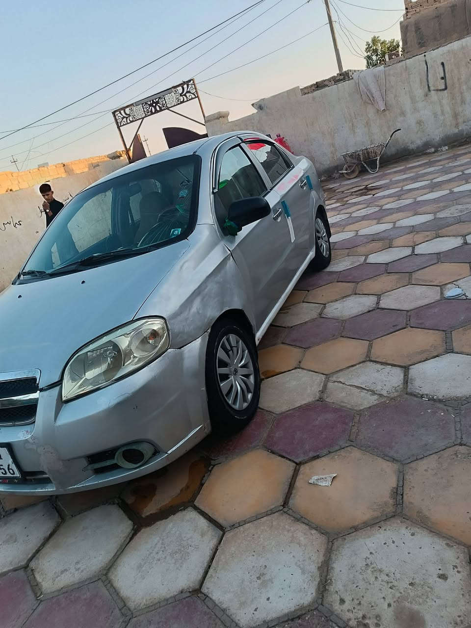 افيو ادوات كفاله السياره من كص بيه جاملق امامي يرادله تبديل فقط سياره جاهزه
مكينه مسكر شرط جديد
كير حداده طخم تاير مابيه نقص 
متومه بغداد انكليزي شرط دكه حاسبه
بيع او مراوس سعر 38 تلفون *********** اتصل وتدلل
