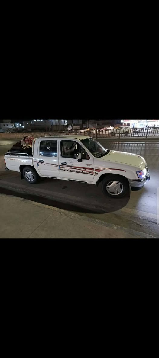 بيكم  موديل 2005 مكفوله سياره جاهزه من كلشي وضع شركه حداديه جديده تخم تايرات رقم شمالي الشراي يتصل ***********
