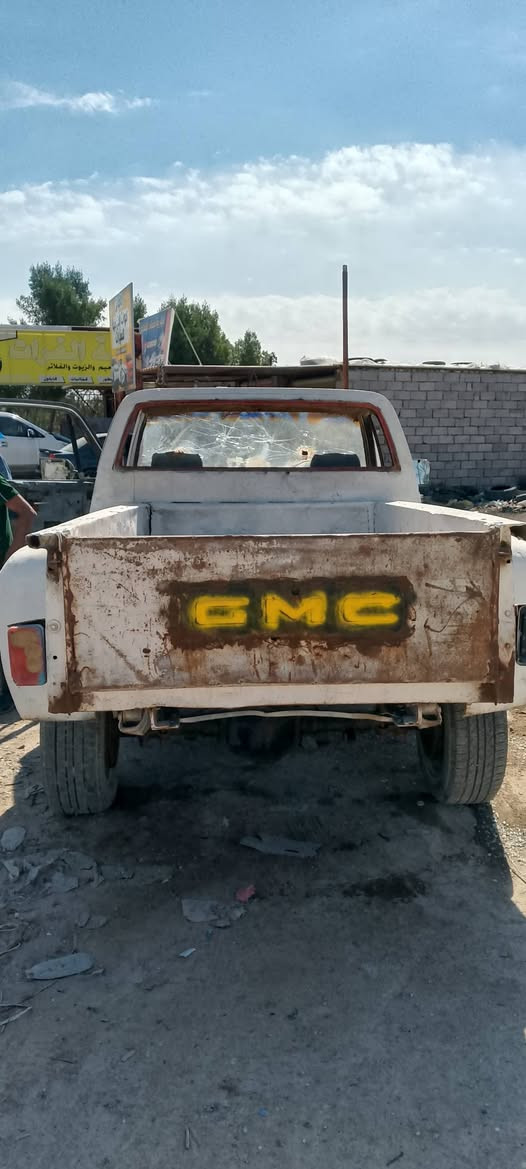 السلام عليكم جمسي 82 للبيع
رقم بصره الماني

باقي التفاصيل 

***********
