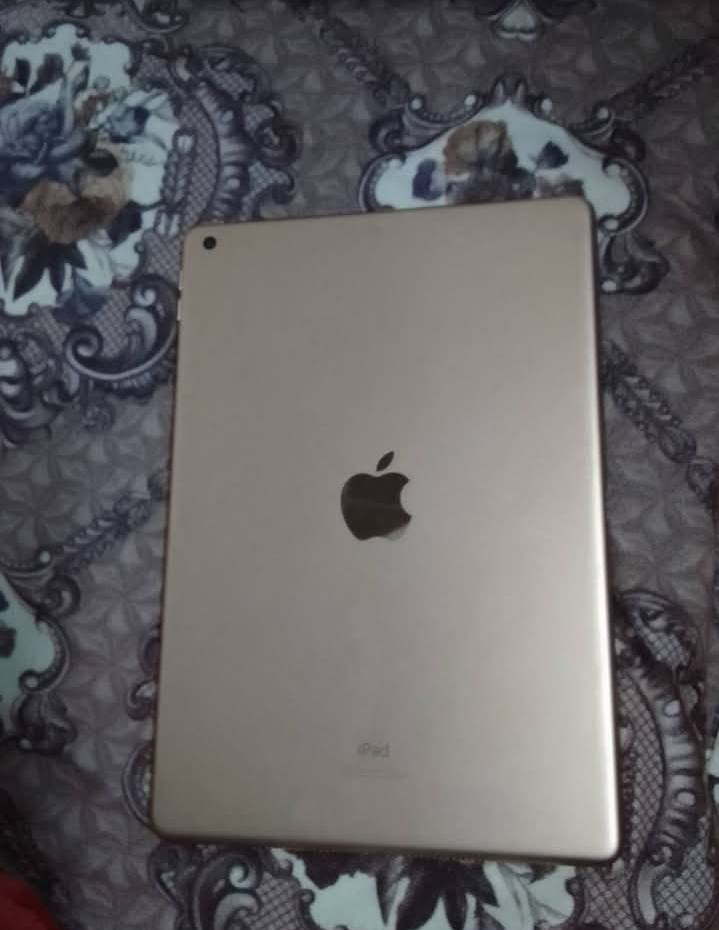 ايباد ٨ نضيف حيل ببجي فول ٦٠ فريم
ذاكرة ٣٢ 
السعر ١٥٠ أو مراوس بايفون ١١ وفوك


**إذا كنت صاحب هذا الإعلان وتريد حذفه لأي سبب، رجاءا أرسل رسالة إلى الدعم الفني**