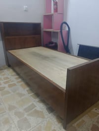 تخت خشب • عراقي • نظيف