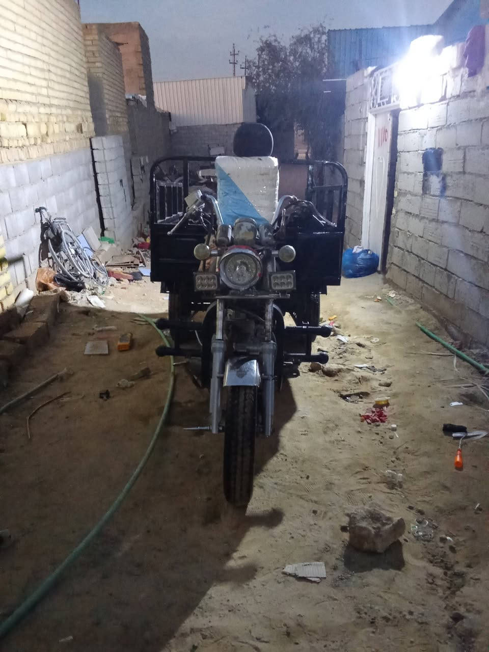 السلام عليكم ستوته للبيع كلك كلك موديل 2007 محرك 16 تخم تاير جديد محرك جديد كهربايات كلها شغاله مكاني مشخاب سعر ع خاص وغير مبري الذمه الينطي وعود كاذبه وليكسر بحلال العالم ورجاءآ المو شراء لا يخابر ولا يراسل رجاءن مامتواجد ع فيس هاذه رقم تليفون ***********
