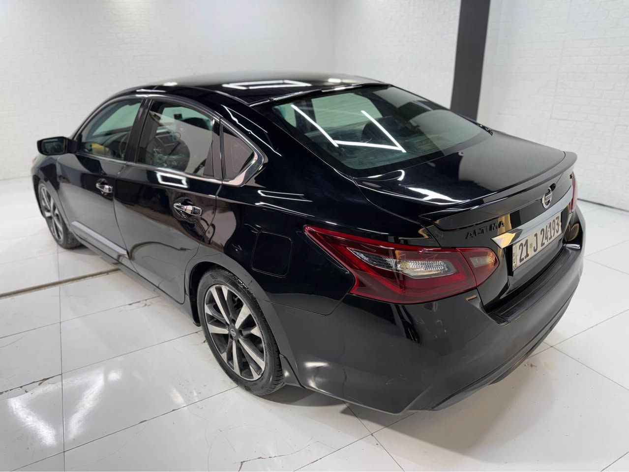 تةنها ٩٤ وةرةقة 😱 خوار هةموو بازار 

التيماي ٢٠١٧ مواسةفات SV 
٥پارچةي بوياغة بةتانةيةكي لة پةرچةوة گوراوة گيرو مةكينةي بةسةرتة كارةبايي بةسةرت تةبريد سارد و كةرم بةشةرت زور توند و تولة ٤ تاية و ويلي نويية سةنةوي و رةقةمي نويية سةيارةكة هةموو گياني بةشةرتة 

سعري// ٩٤ وةرةقة
شوين// كؤية 
*********** كويسينجاك, أربيل
